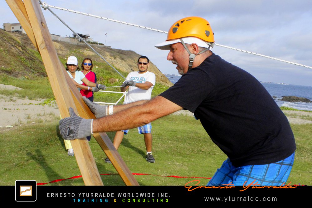 Team Building LATAM | Taller de Trabajo en Equipo con Aprendizaje Experiencial